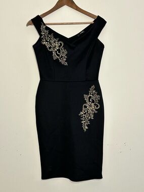 QUIZ Black Embroidered Dress Size GB 10 (US 6)